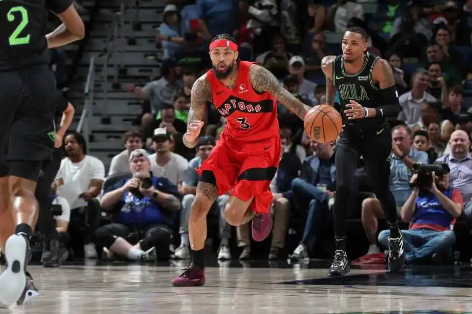 体育-爆发冲突！猛龙爆冷负鹈鹕吞连败 墨菲28+7+5三分穆雷27+6